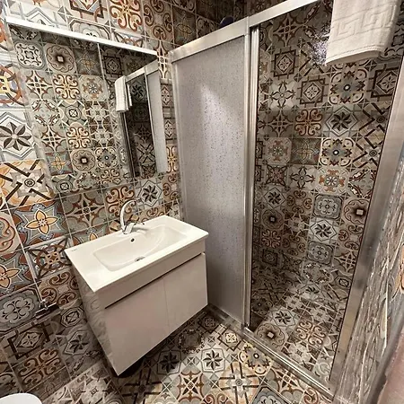 Old Sultanahmet Apartment *