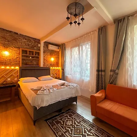 Old Sultanahmet Apartment